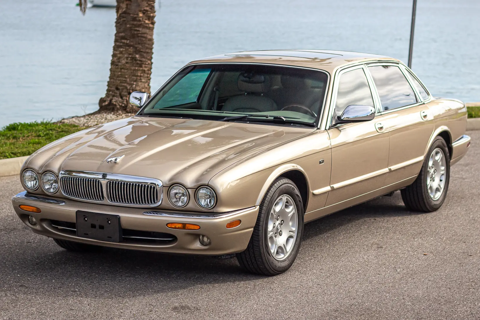 2003 Jaguar XJ