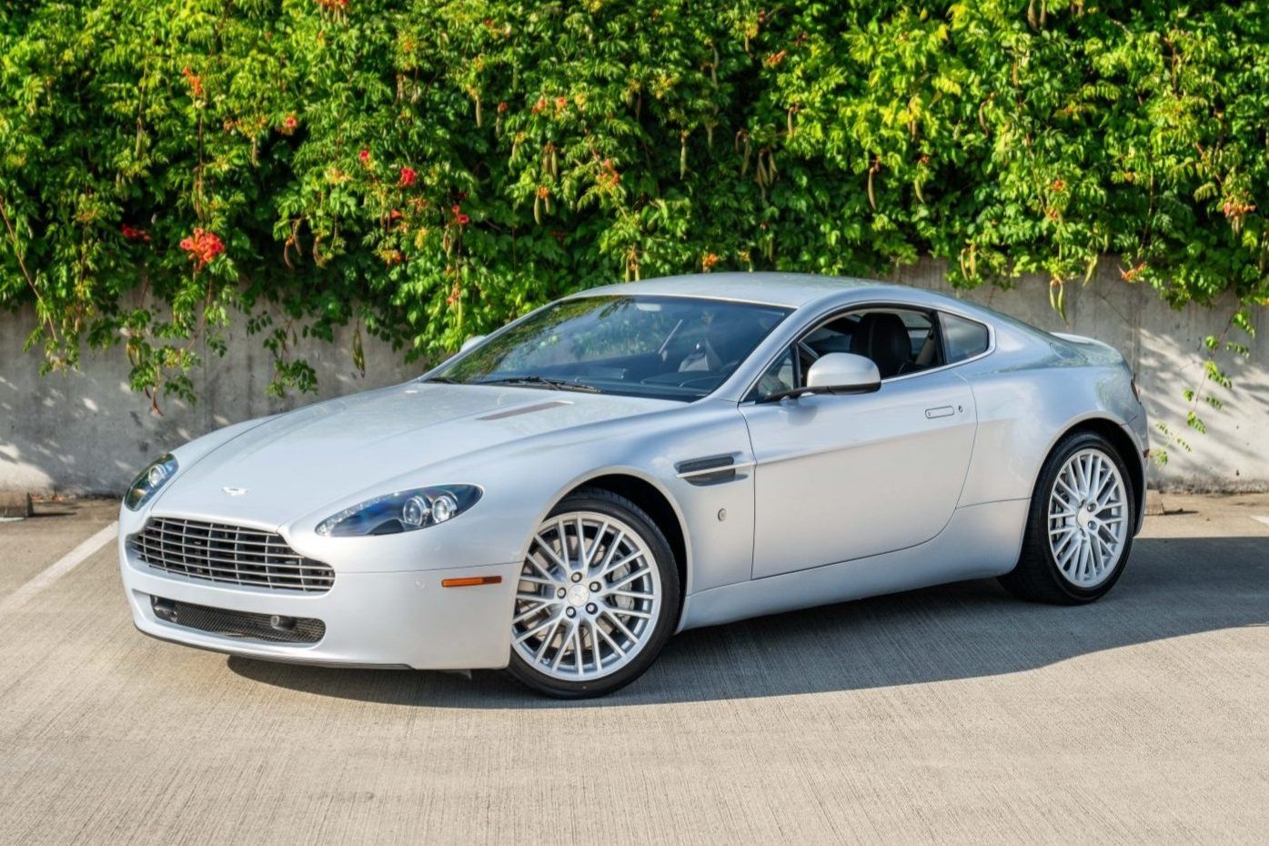 2011 Aston Martin Vantage Vantage 4.7 Coupe