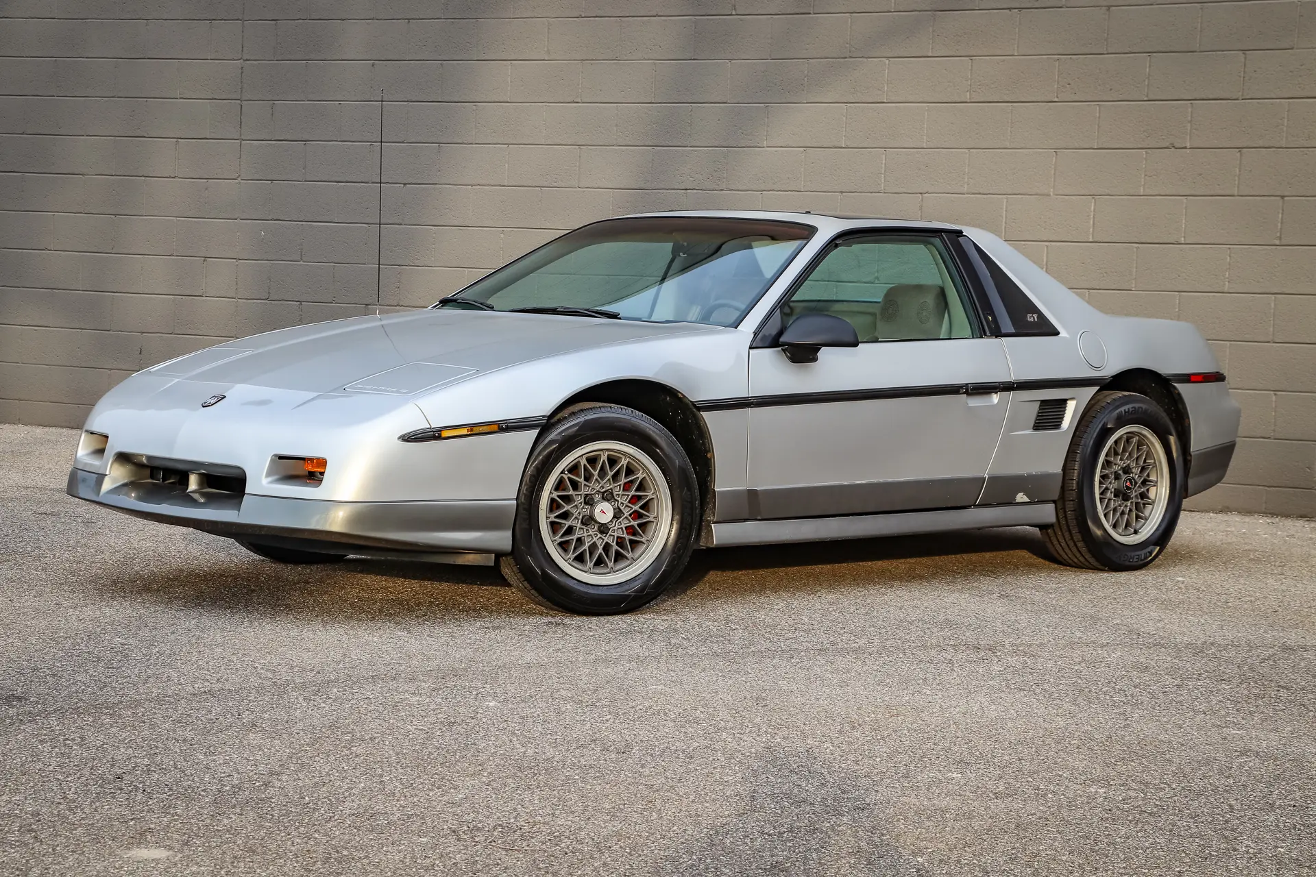 1985 Pontiac Fiero