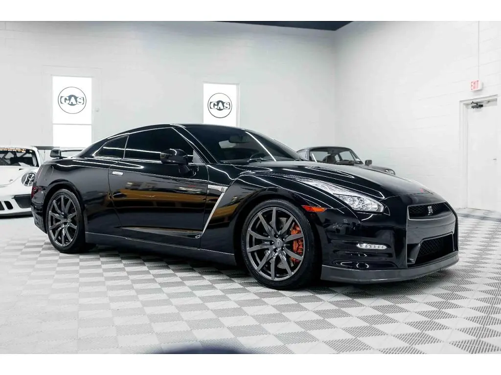 2015 Nissan GT-R Premium