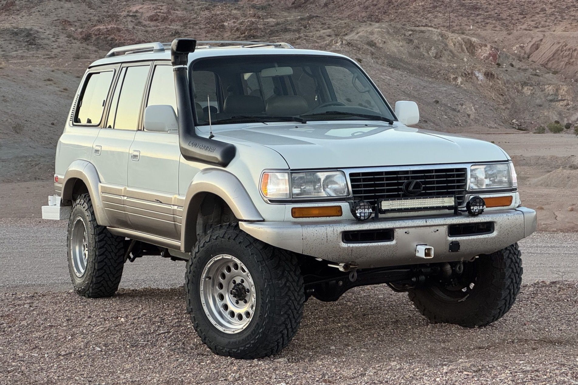 1997 Lexus LX