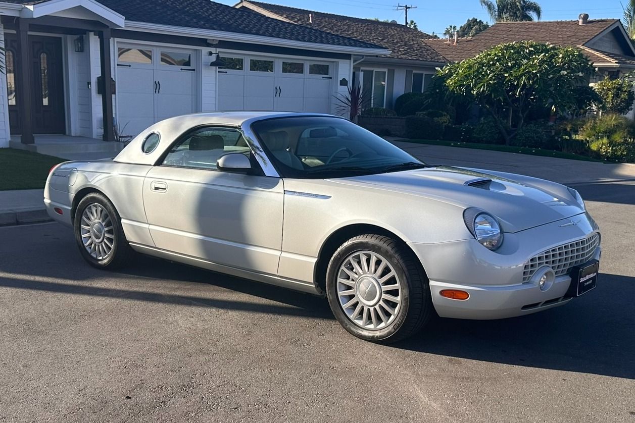 2005 Ford Thunderbird