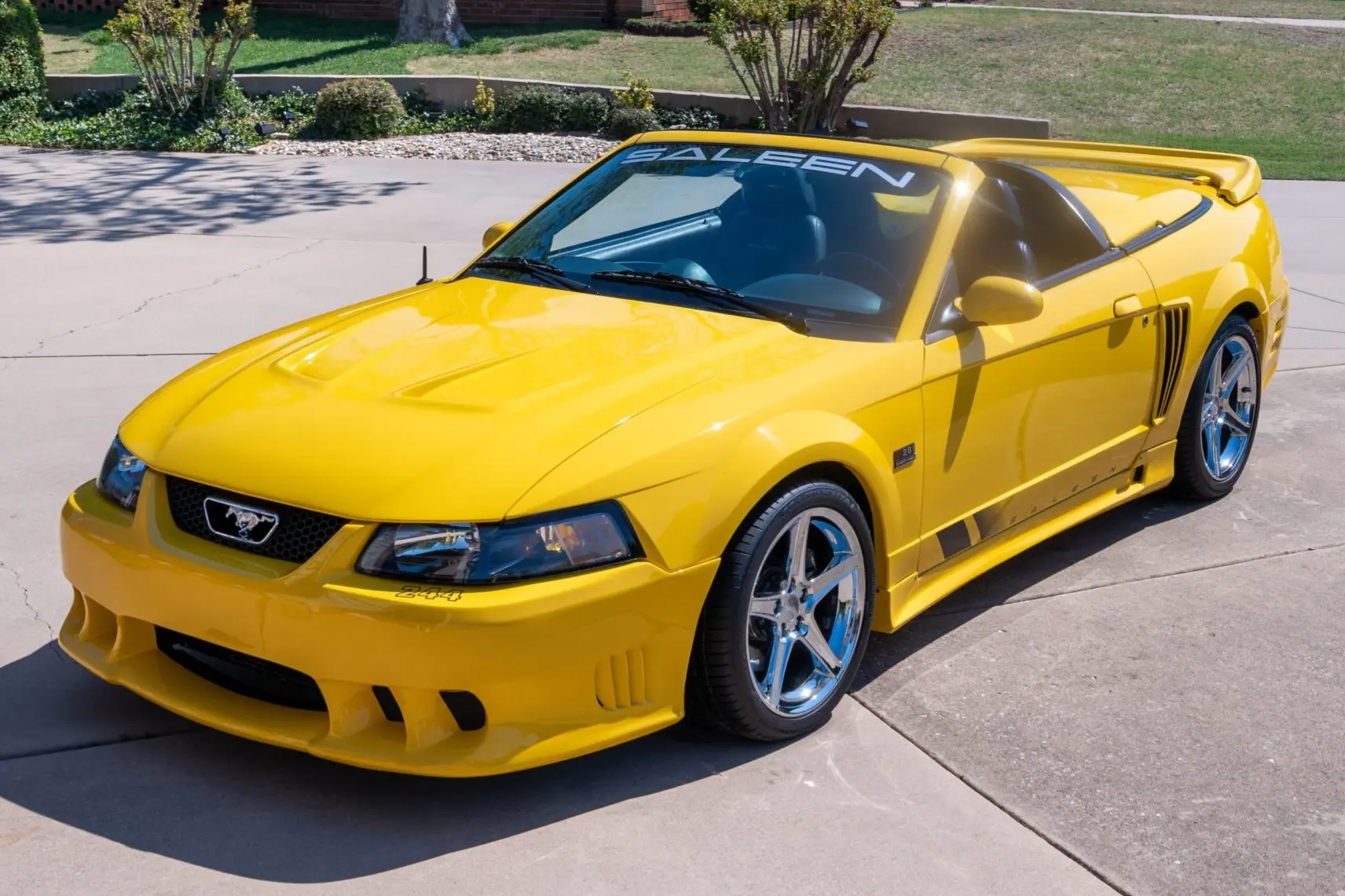 2004 Ford Mustang