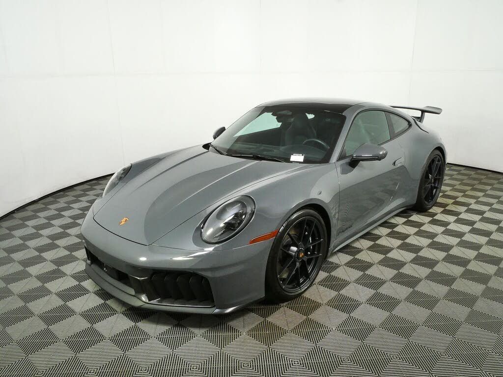 2026 Porsche 992.2 Carrera 4 GTS
