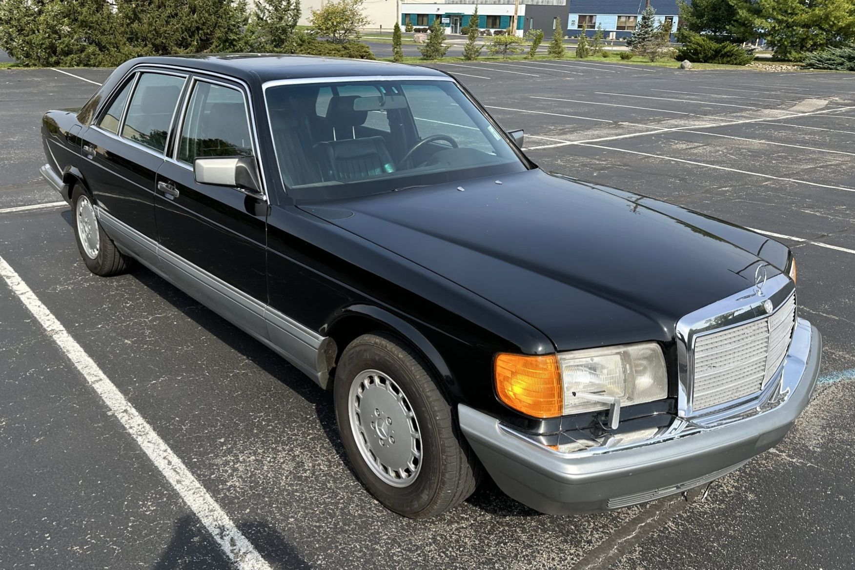 1987 Mercedes-Benz SL-Class 560SL