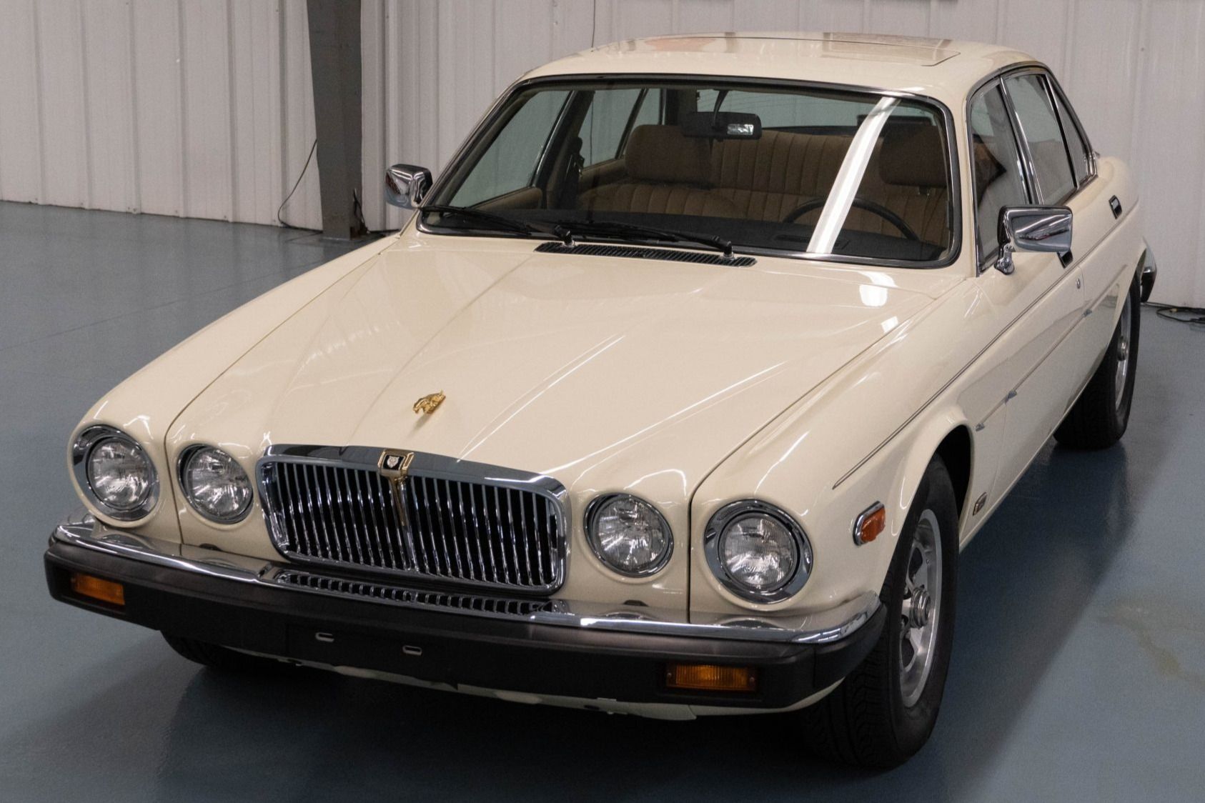 1987 Jaguar XJ