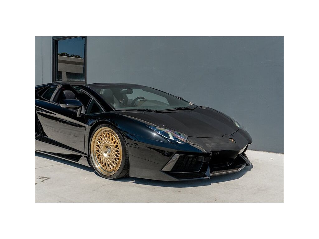 2014 Lamborghini Aventador LP700-4 Roadster