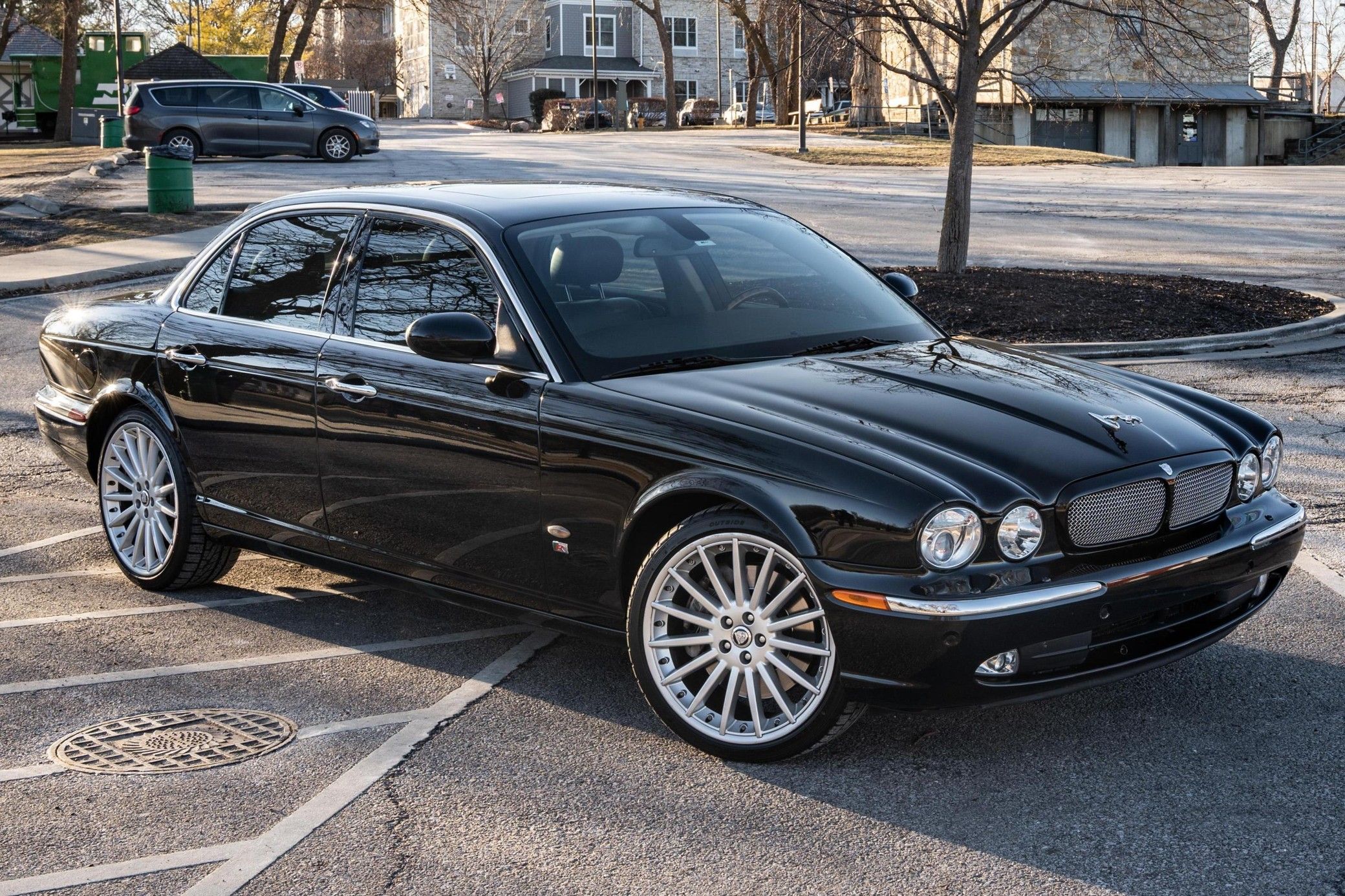 2006 Jaguar XJR