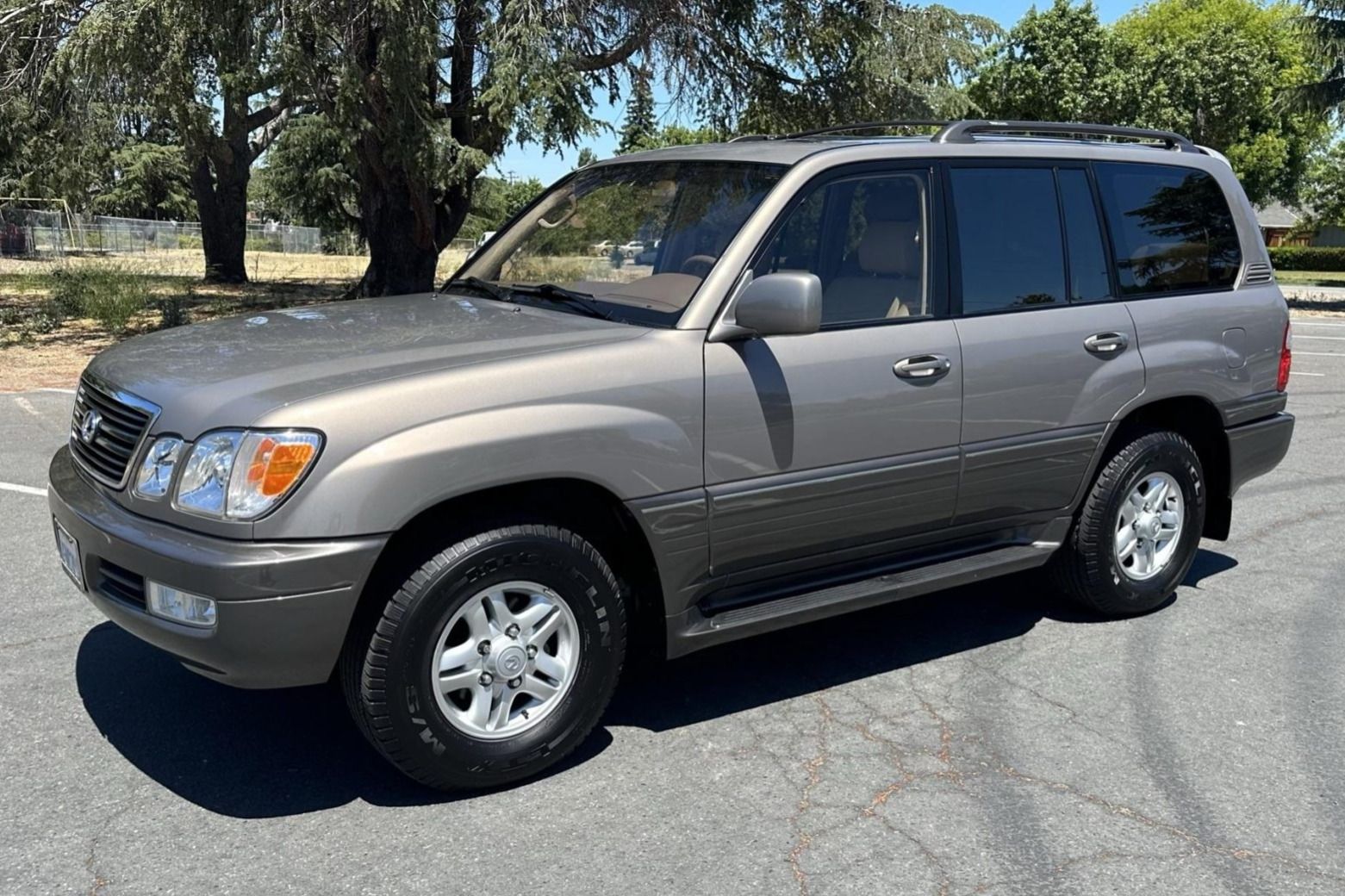 1999 Lexus LX