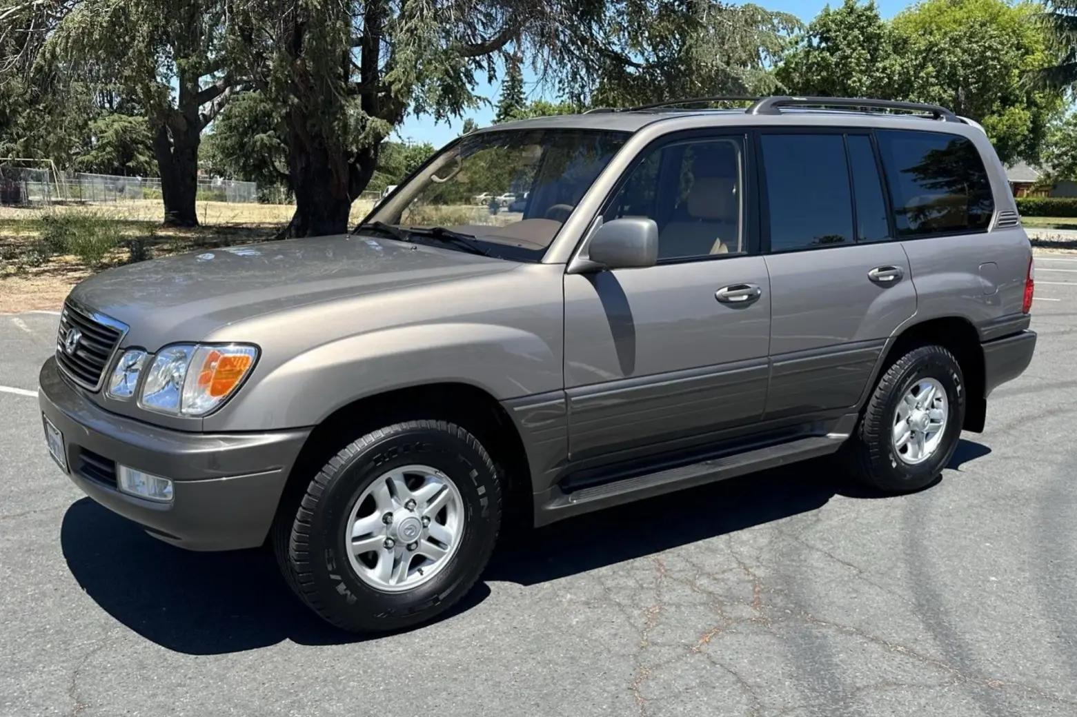 1999 Lexus LX