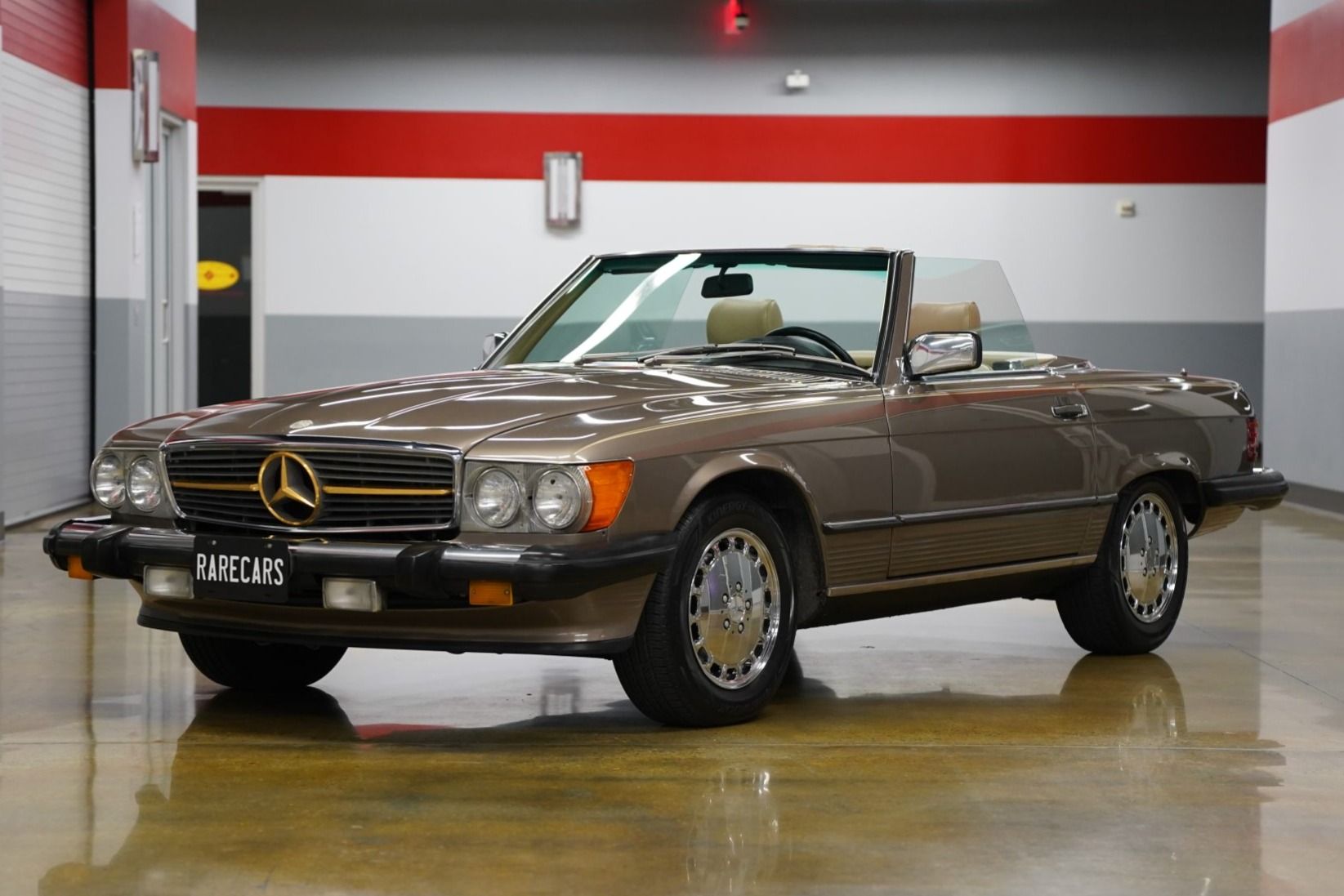 1987 Mercedes-Benz SL-Class 560SL