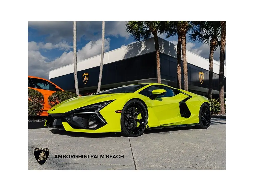 2025 Lamborghini Revuelto