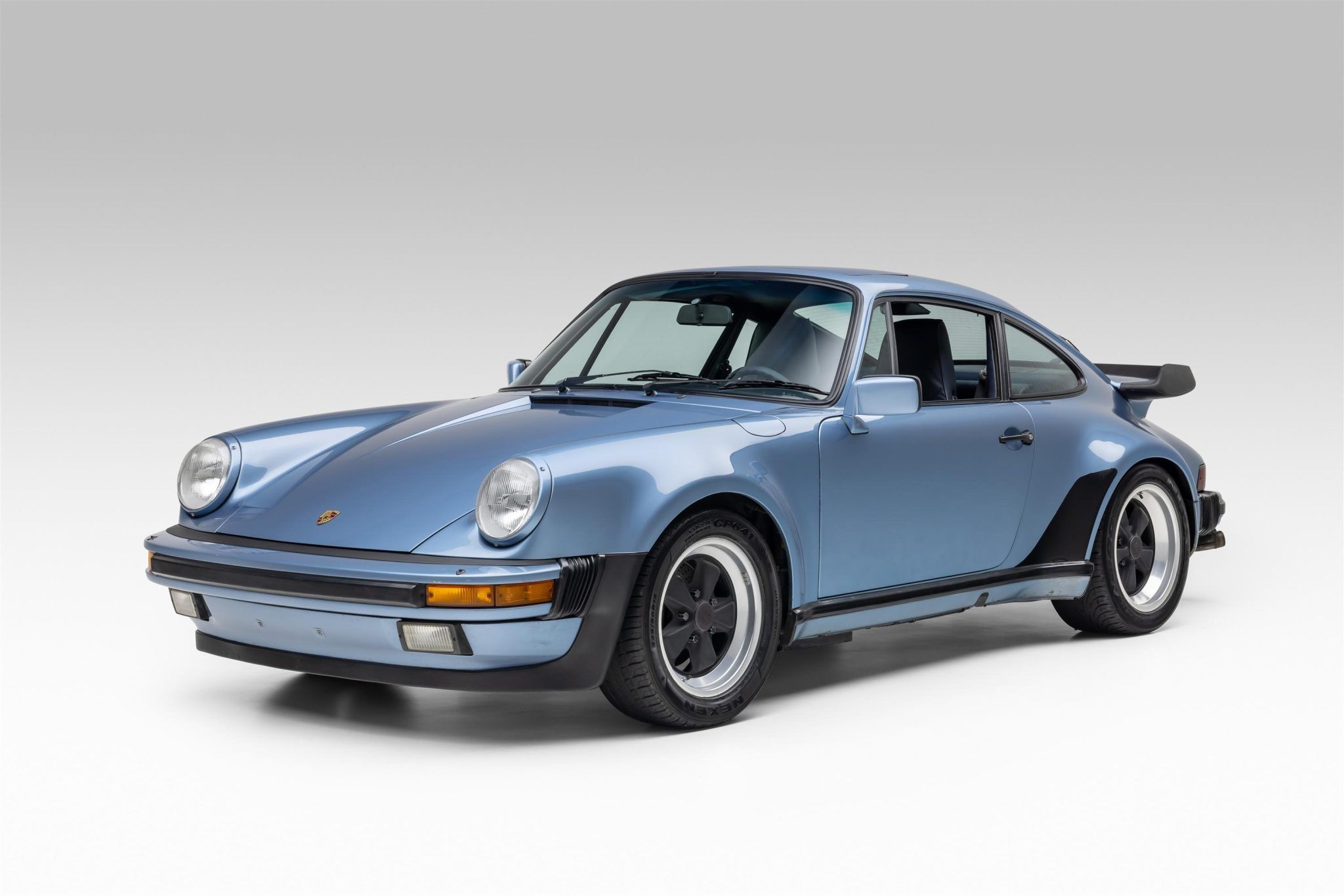 1986 Porsche 911 Turbo Slantnose