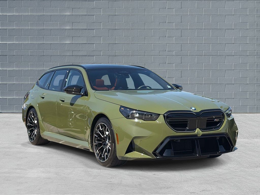 2025 BMW M5