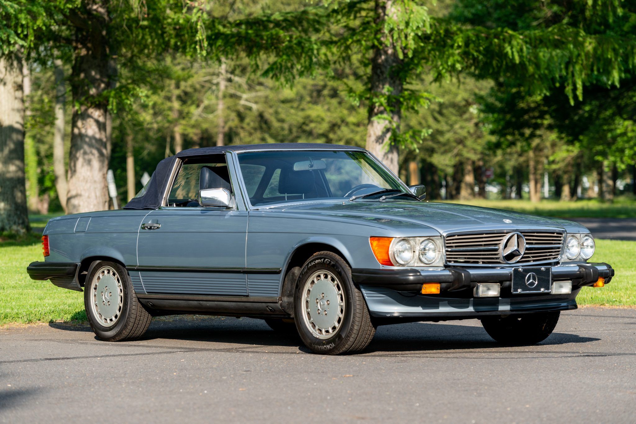 1986 Mercedes-Benz SL-Class 560SL