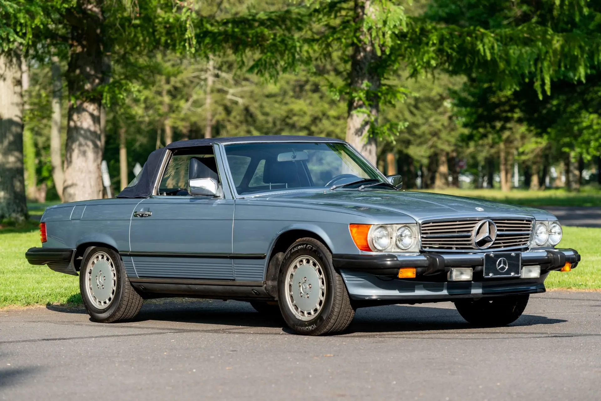 1986 Mercedes-Benz SL-Class 560SL
