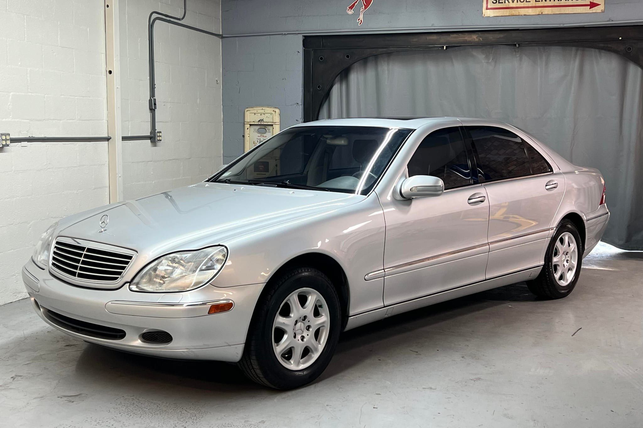 2001 Mercedes-Benz S-Class
