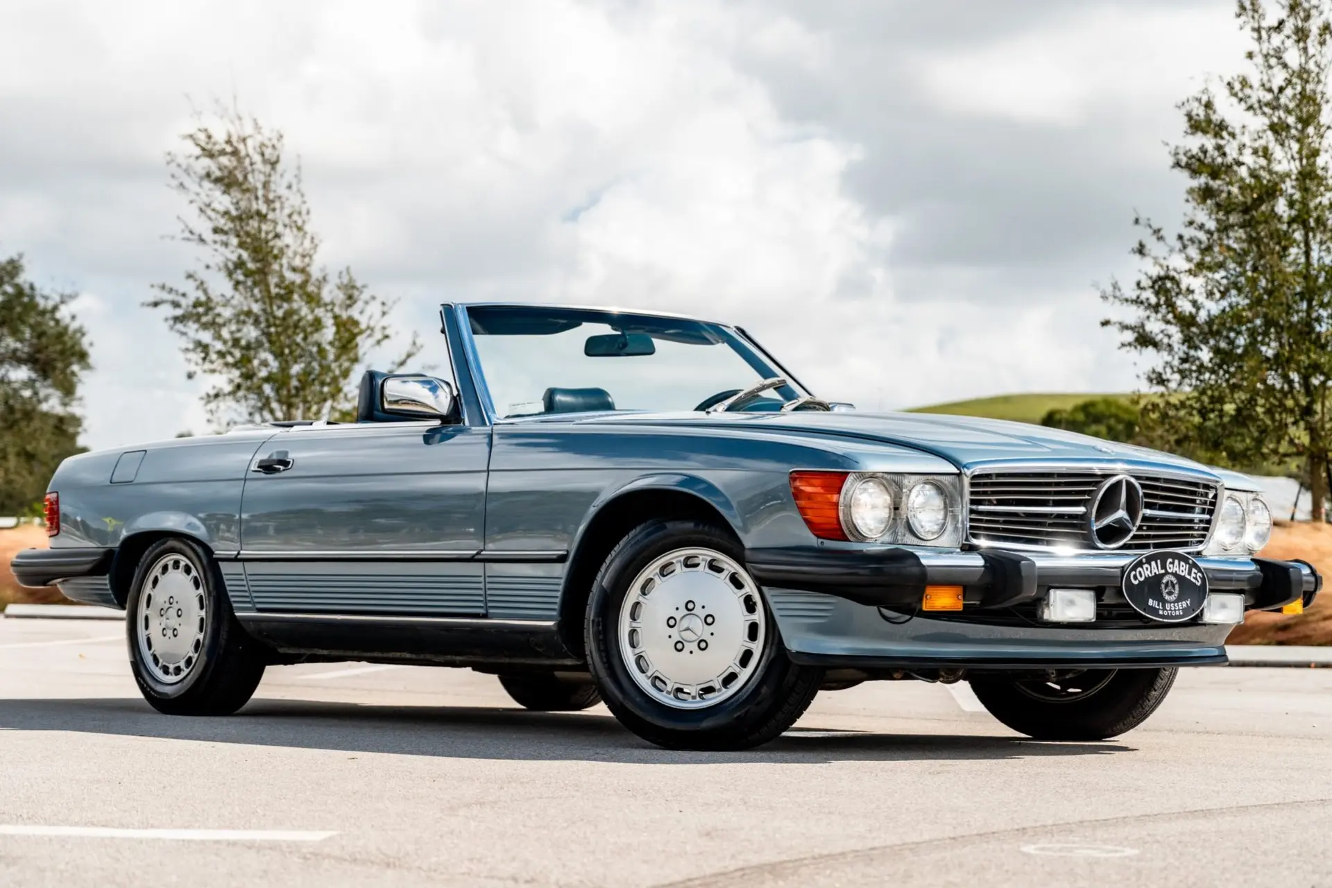 1989 Mercedes-Benz SL-Class 560SL