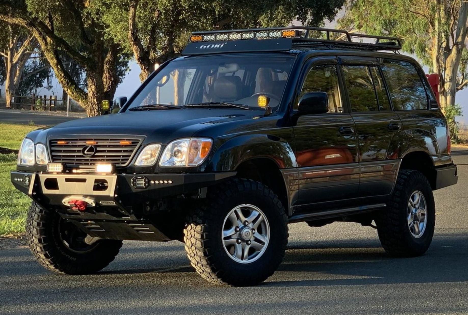 2001 Lexus LX