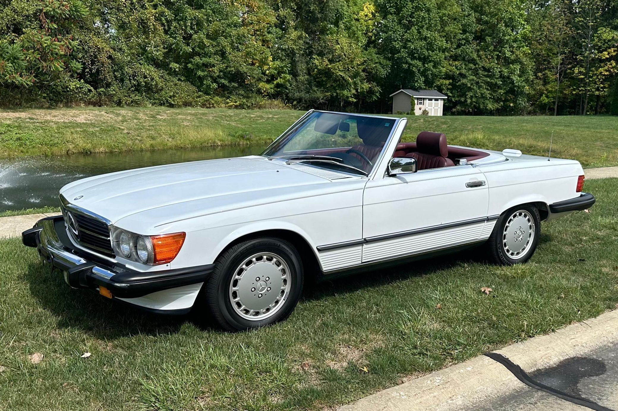 1989 Mercedes-Benz SL-Class 560SL