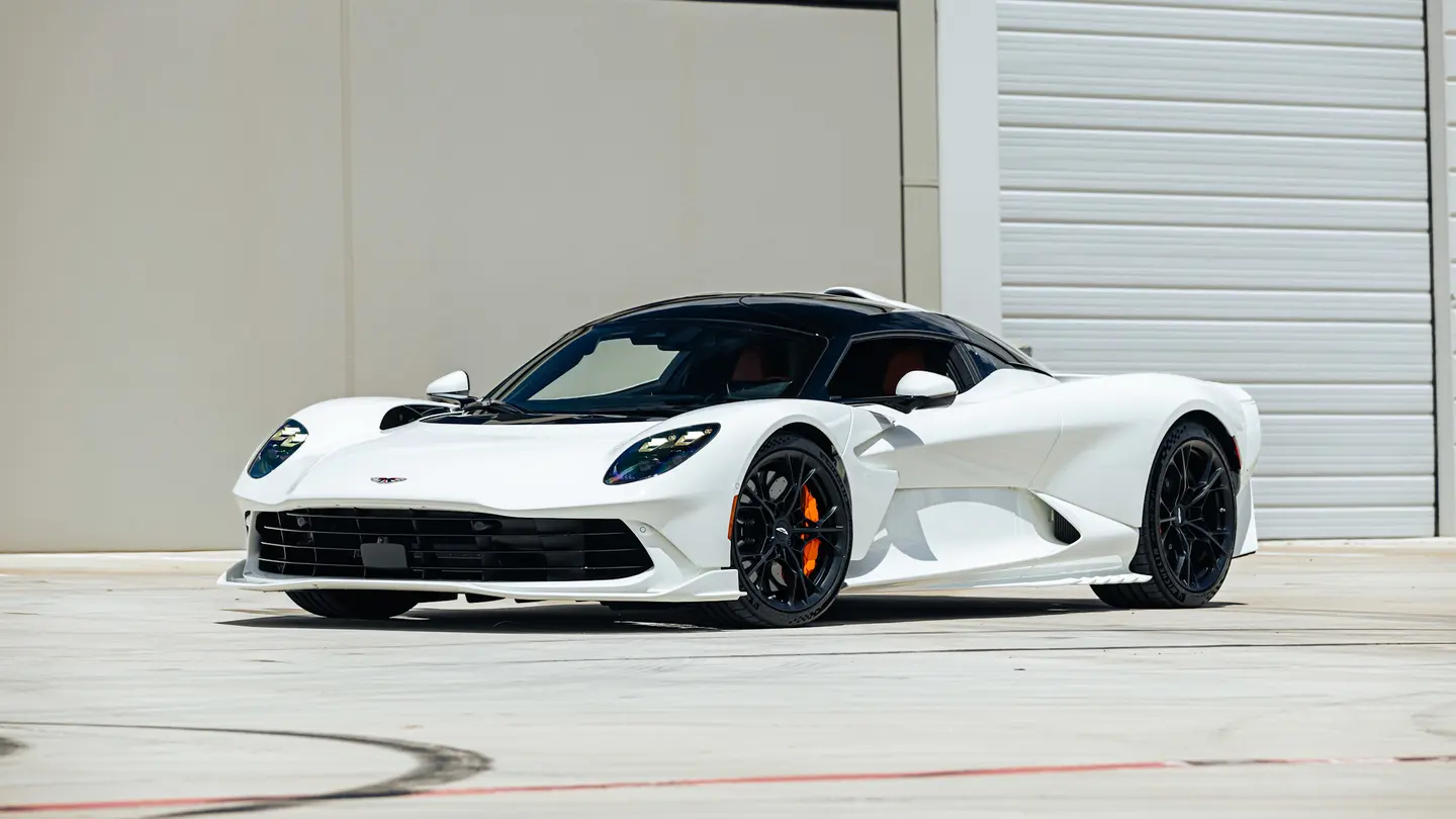 2024 Aston Martin Valhalla