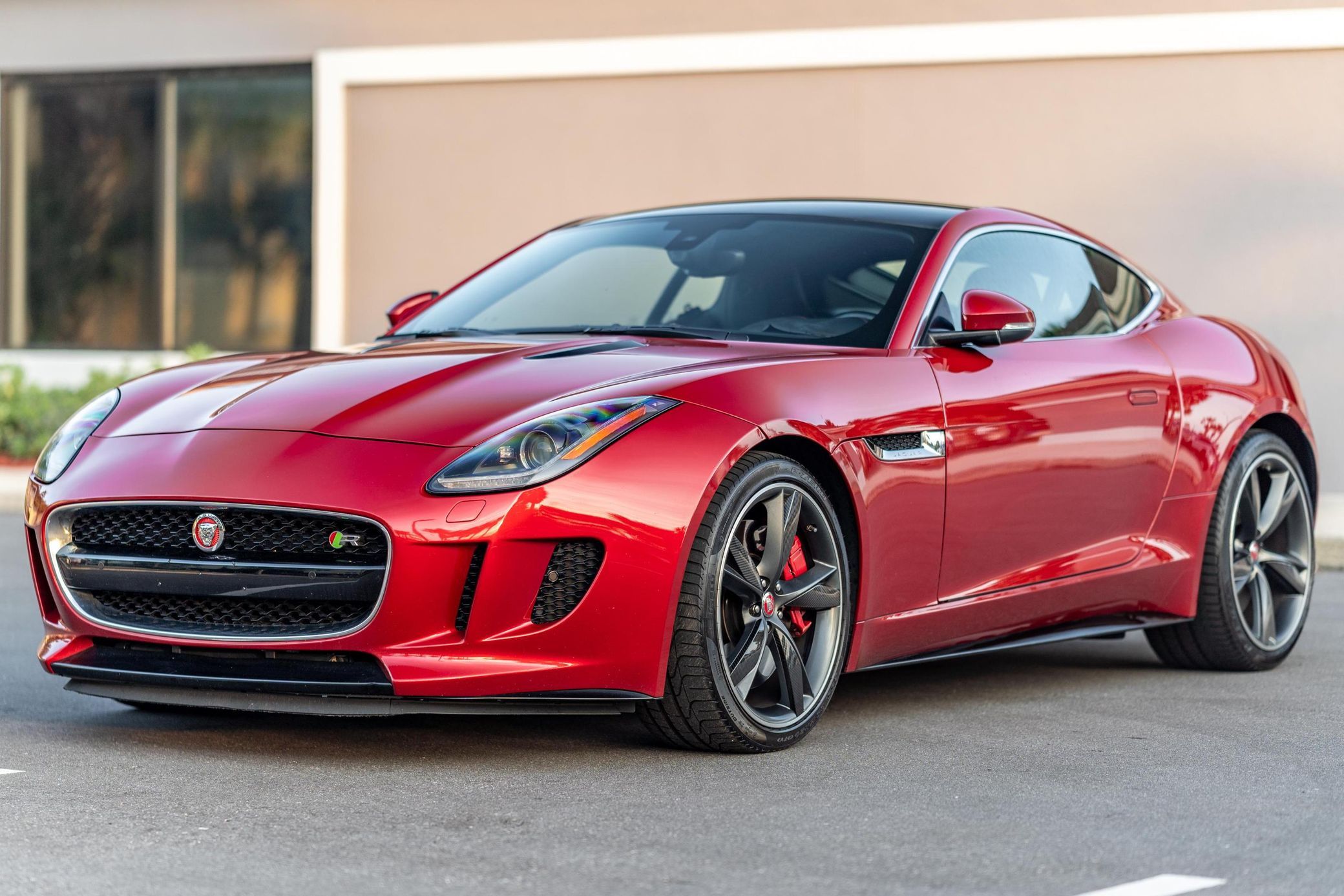 2015 Jaguar F-Type R Coupe