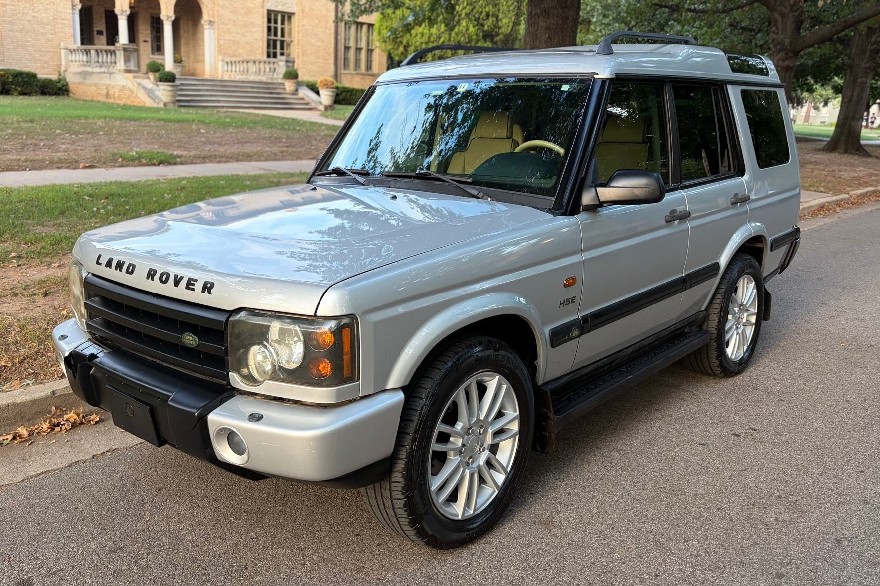 2003 Land Rover Discovery HSE, sold Oct 2026