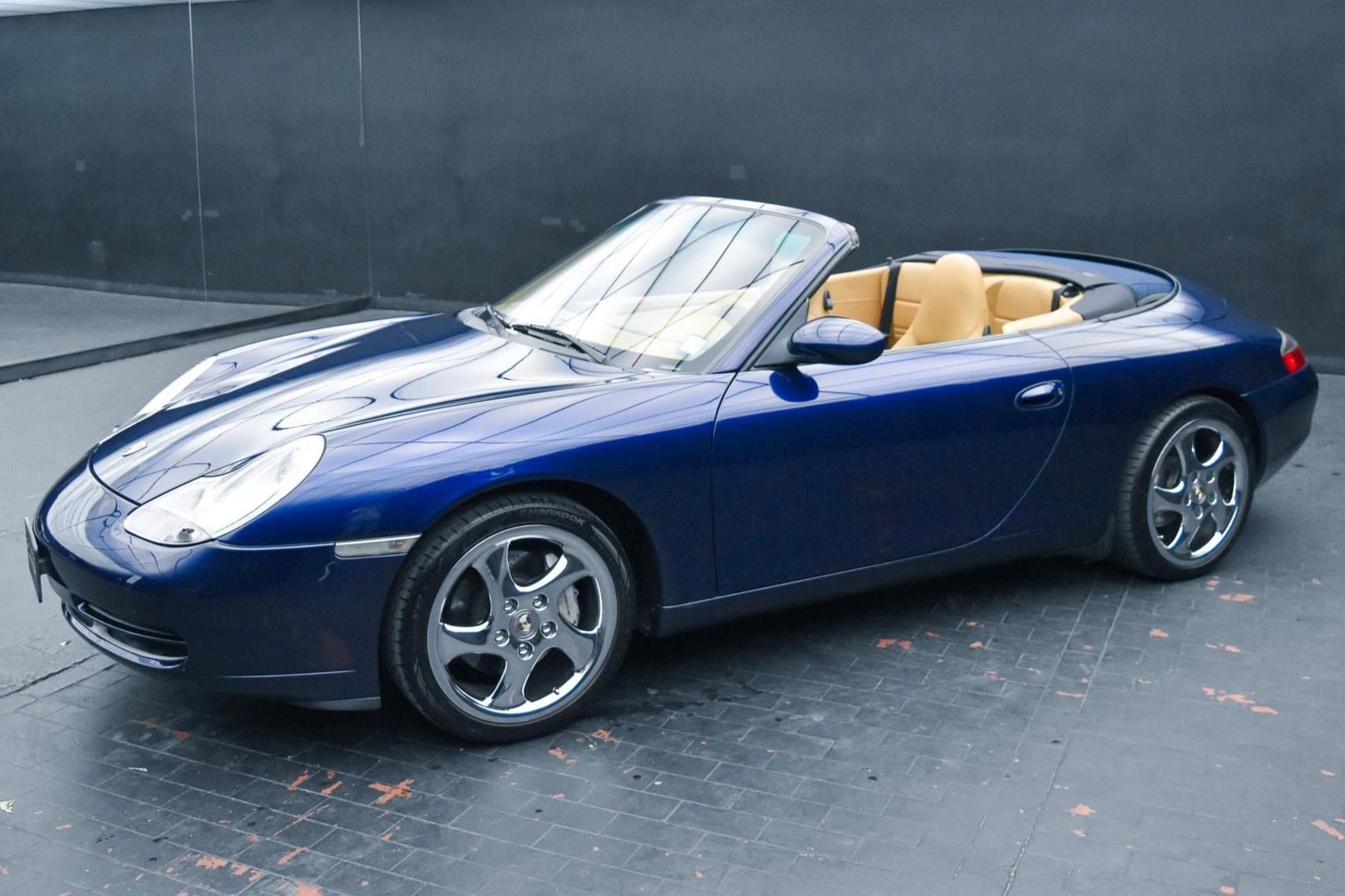 2001 Porsche 911 Carrera 4 Cabriolet