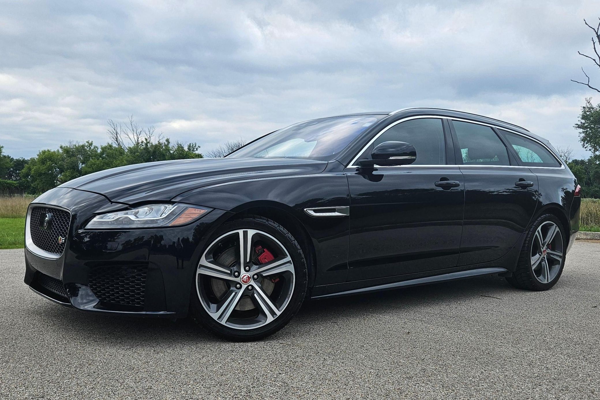 2018 Jaguar XF P300 R-Dynamic SE