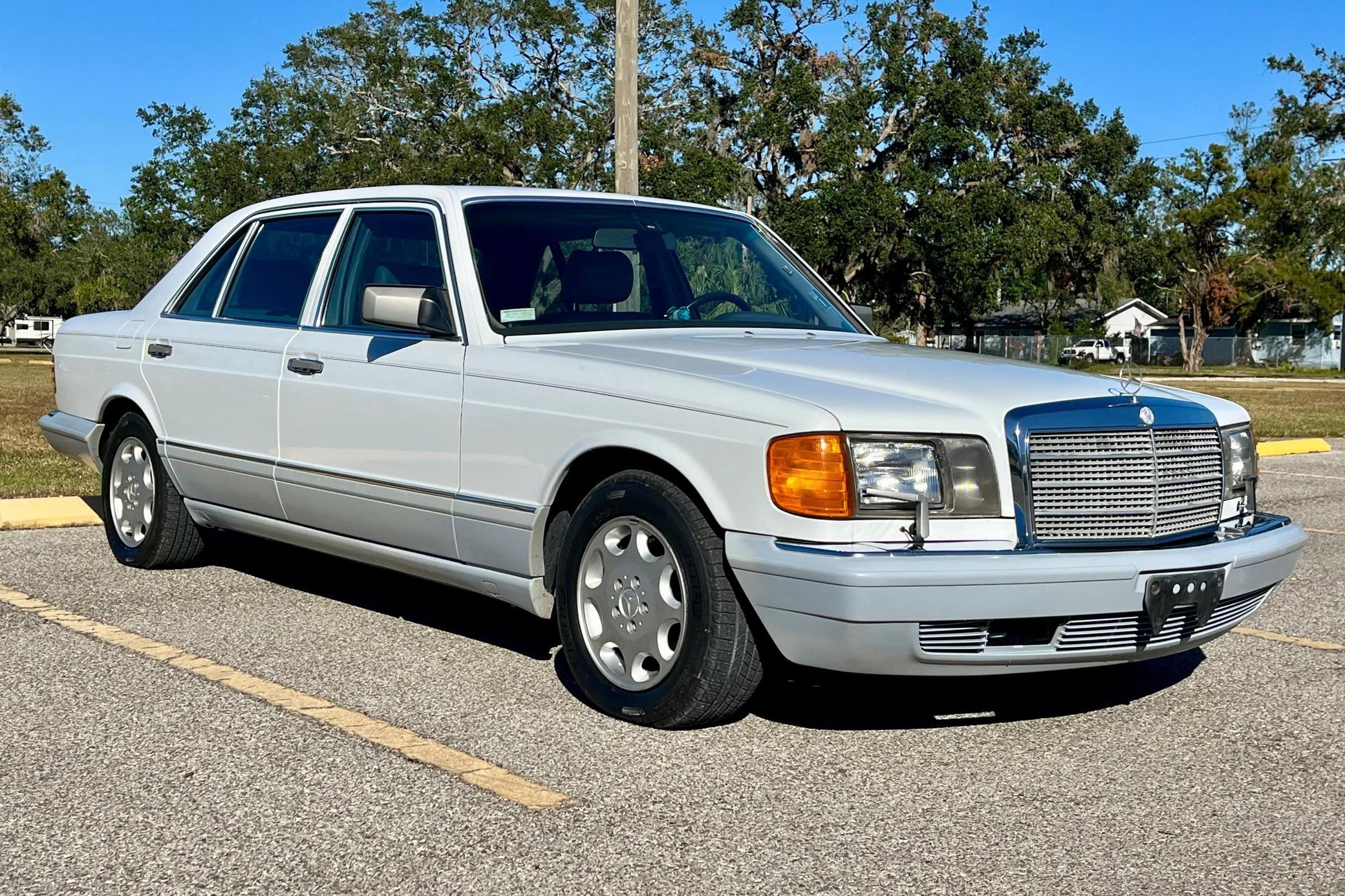1991 Mercedes-Benz S-Class