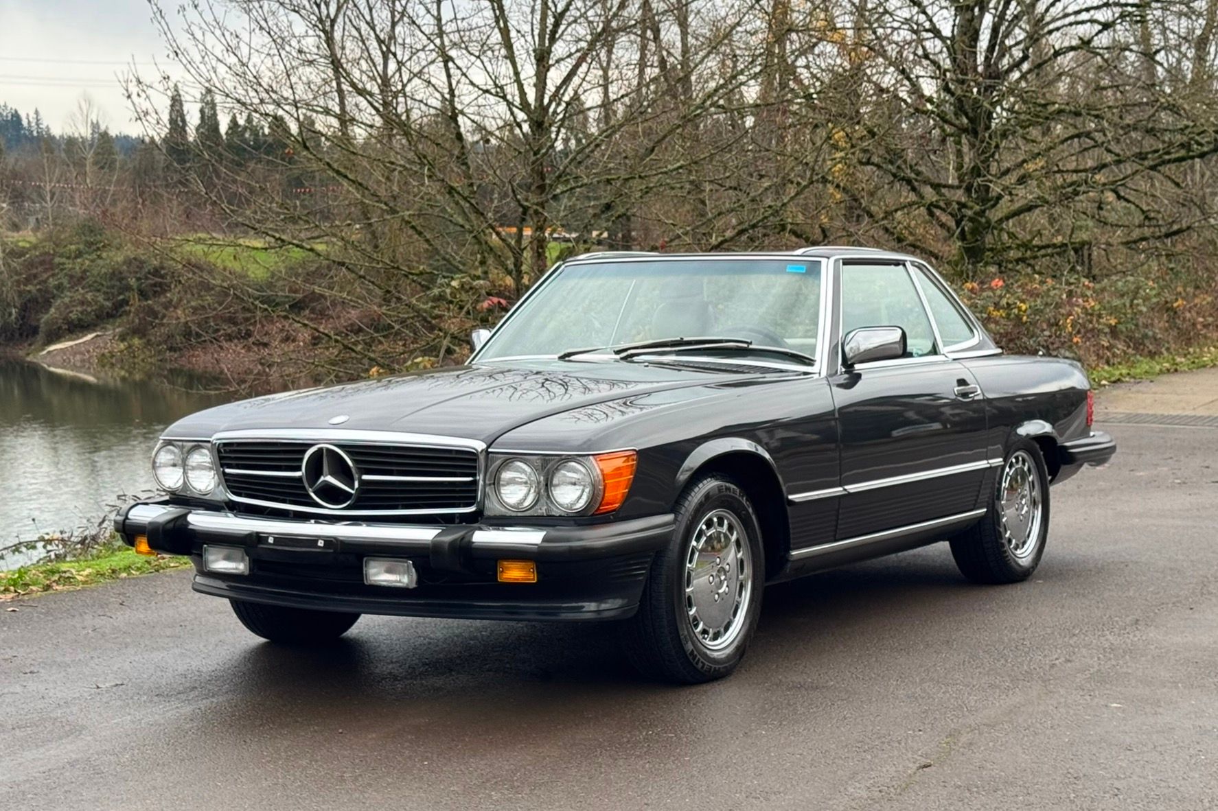 1988 Mercedes-Benz SL-Class 560SL