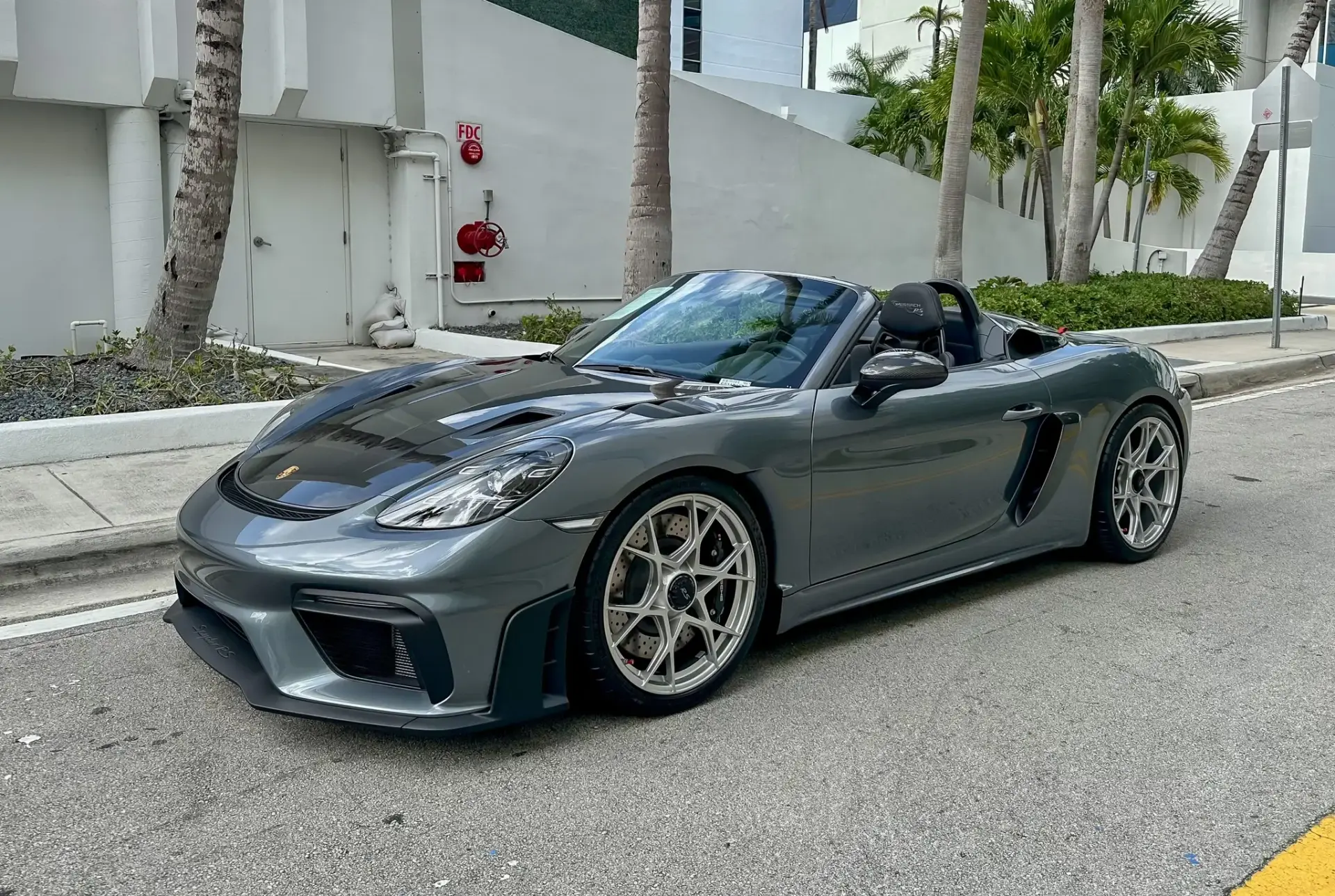 2024 Porsche Cayman GT4 RS