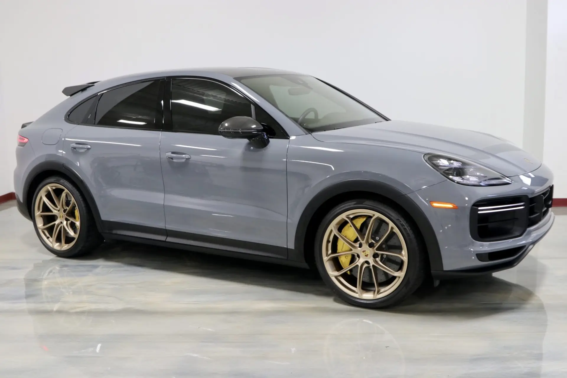 2023 Porsche Cayenne Turbo GT