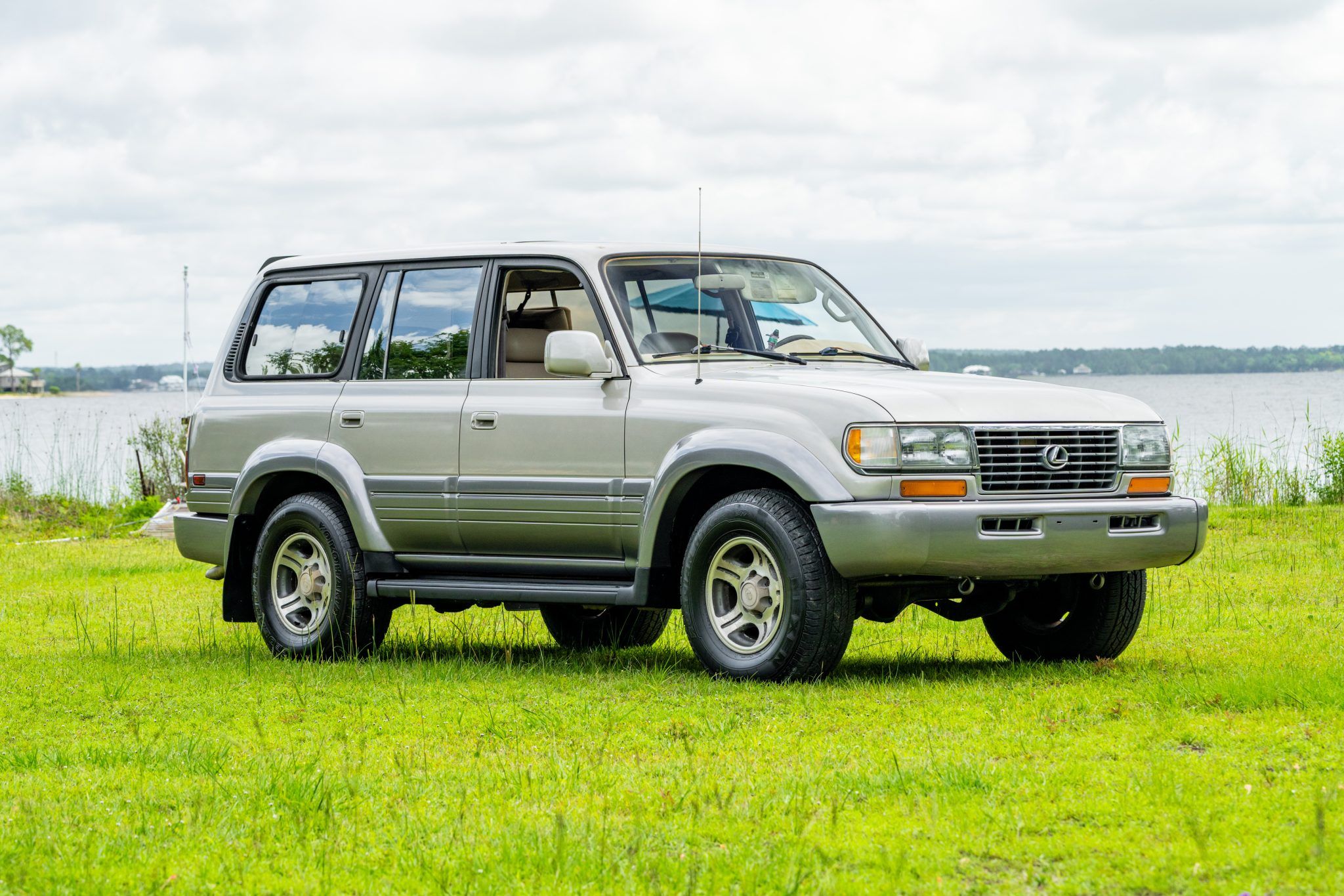 1997 Lexus LX