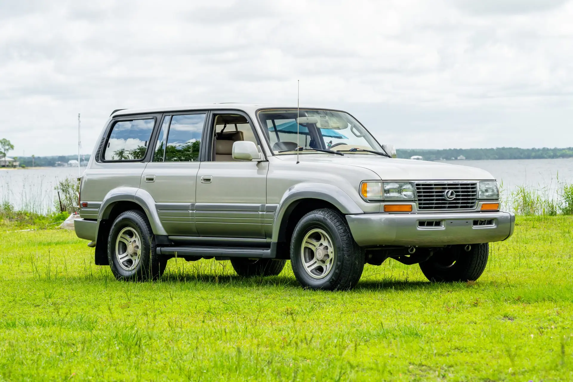 1997 Lexus LX