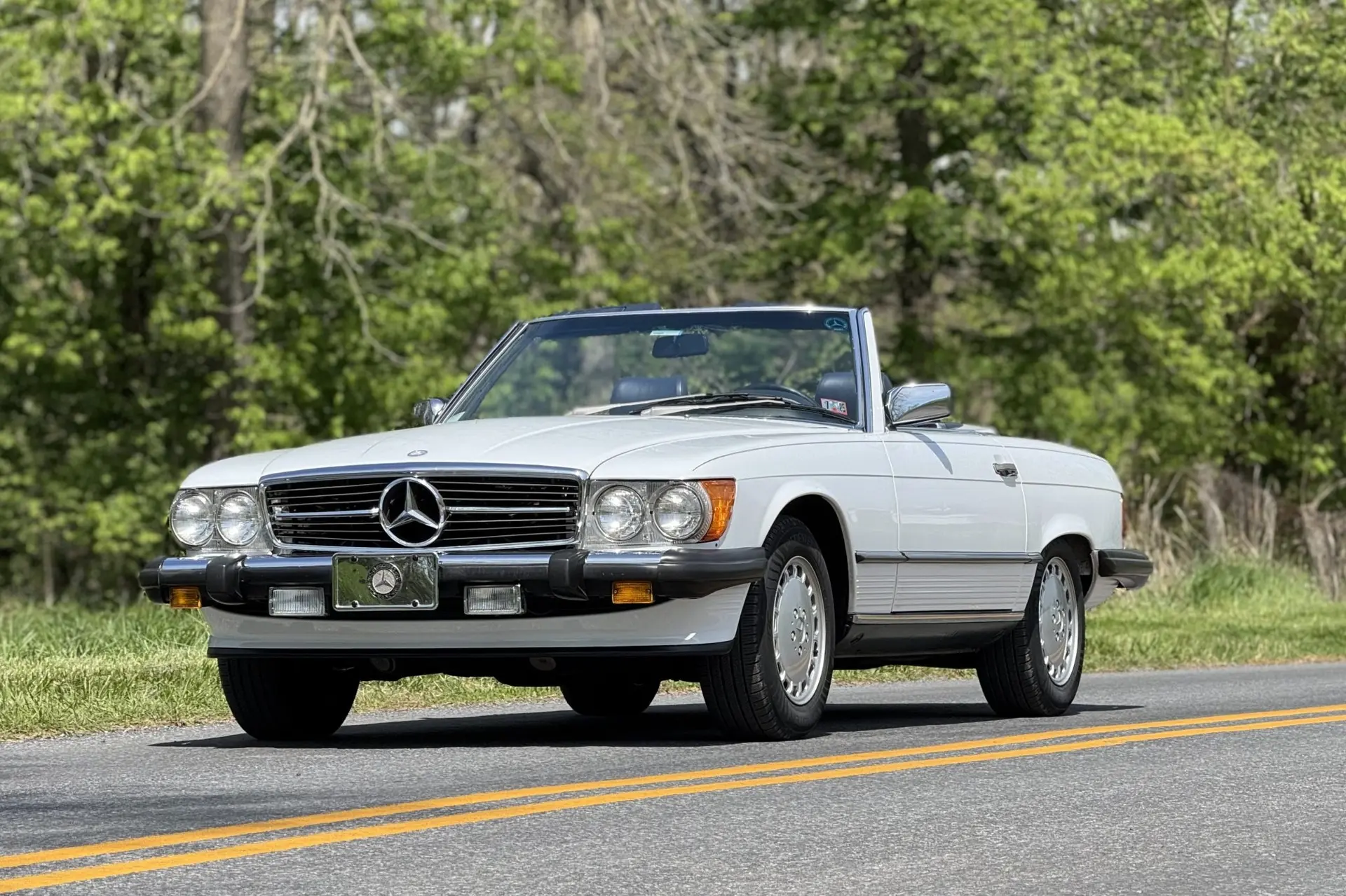 1987 Mercedes-Benz SL-Class 560SL