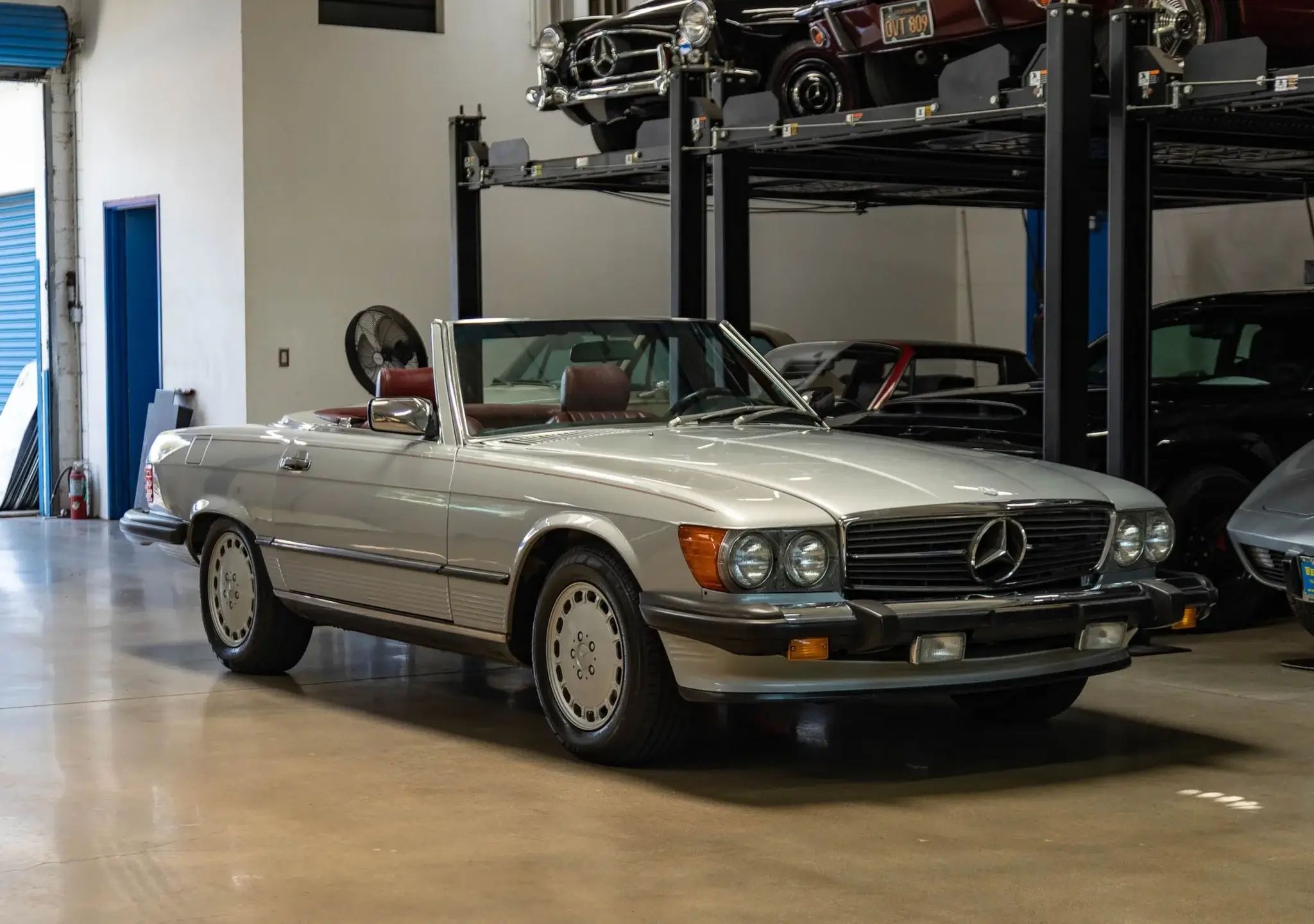 1987 Mercedes-Benz SL-Class 560SL