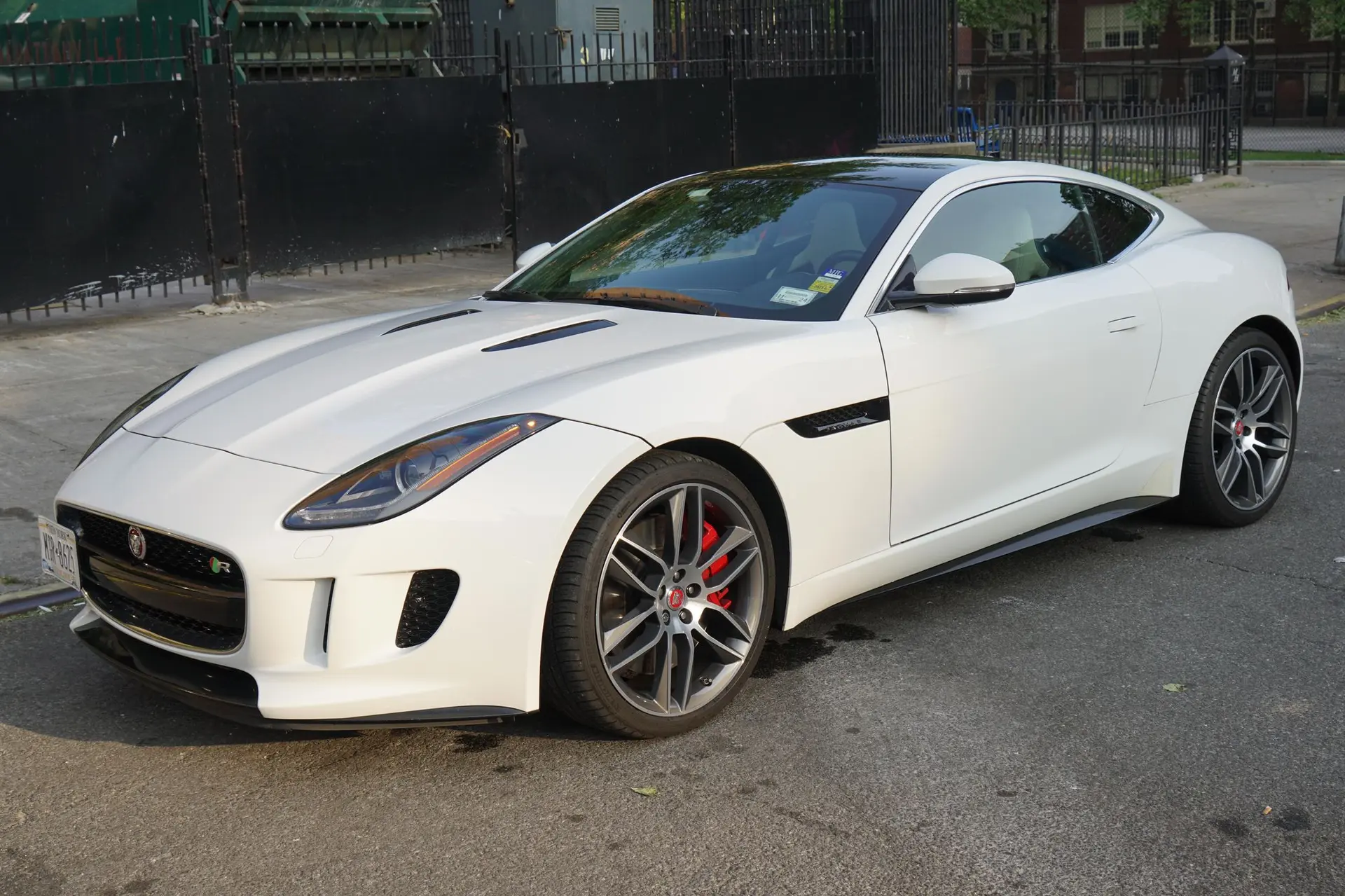 2015 Jaguar F-Type R Coupe
