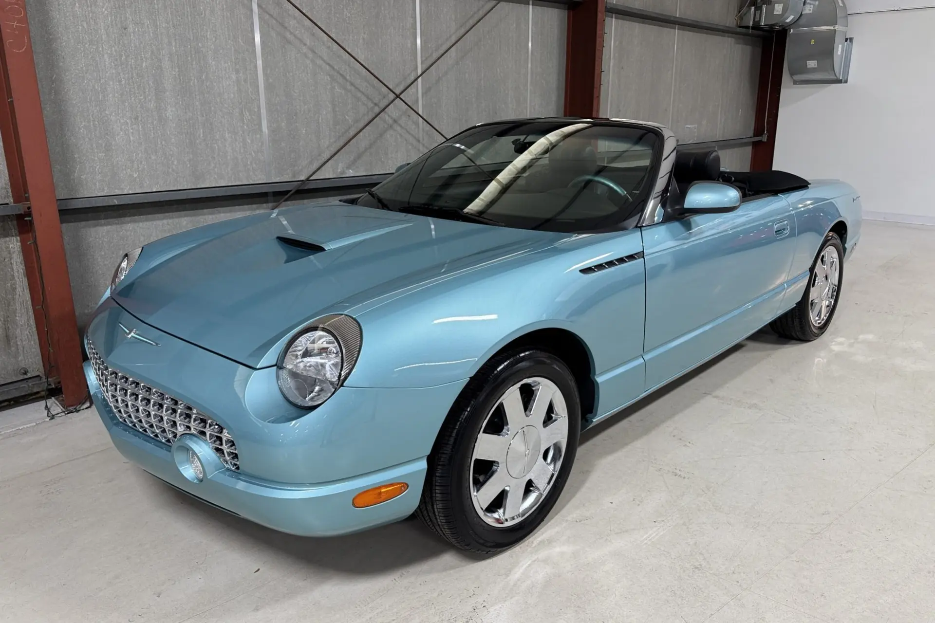 2002 Ford Thunderbird