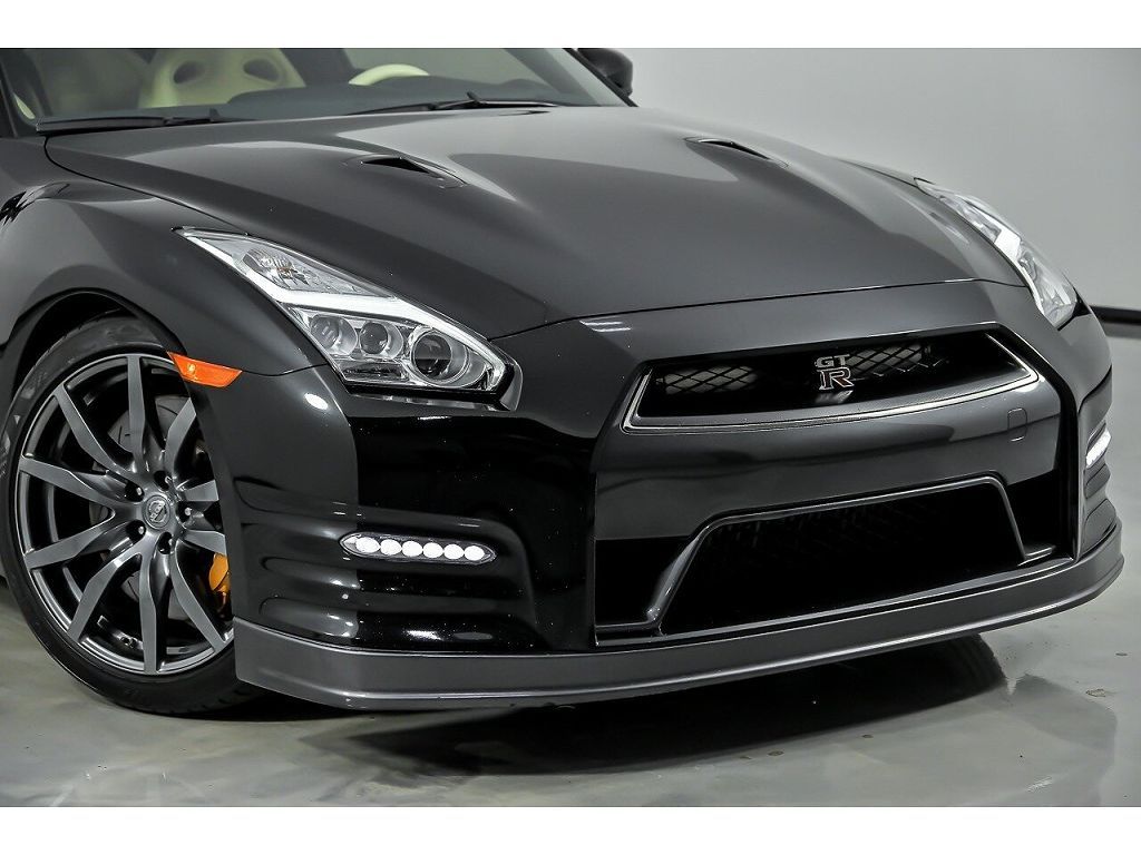 2015 Nissan GT-R Premium