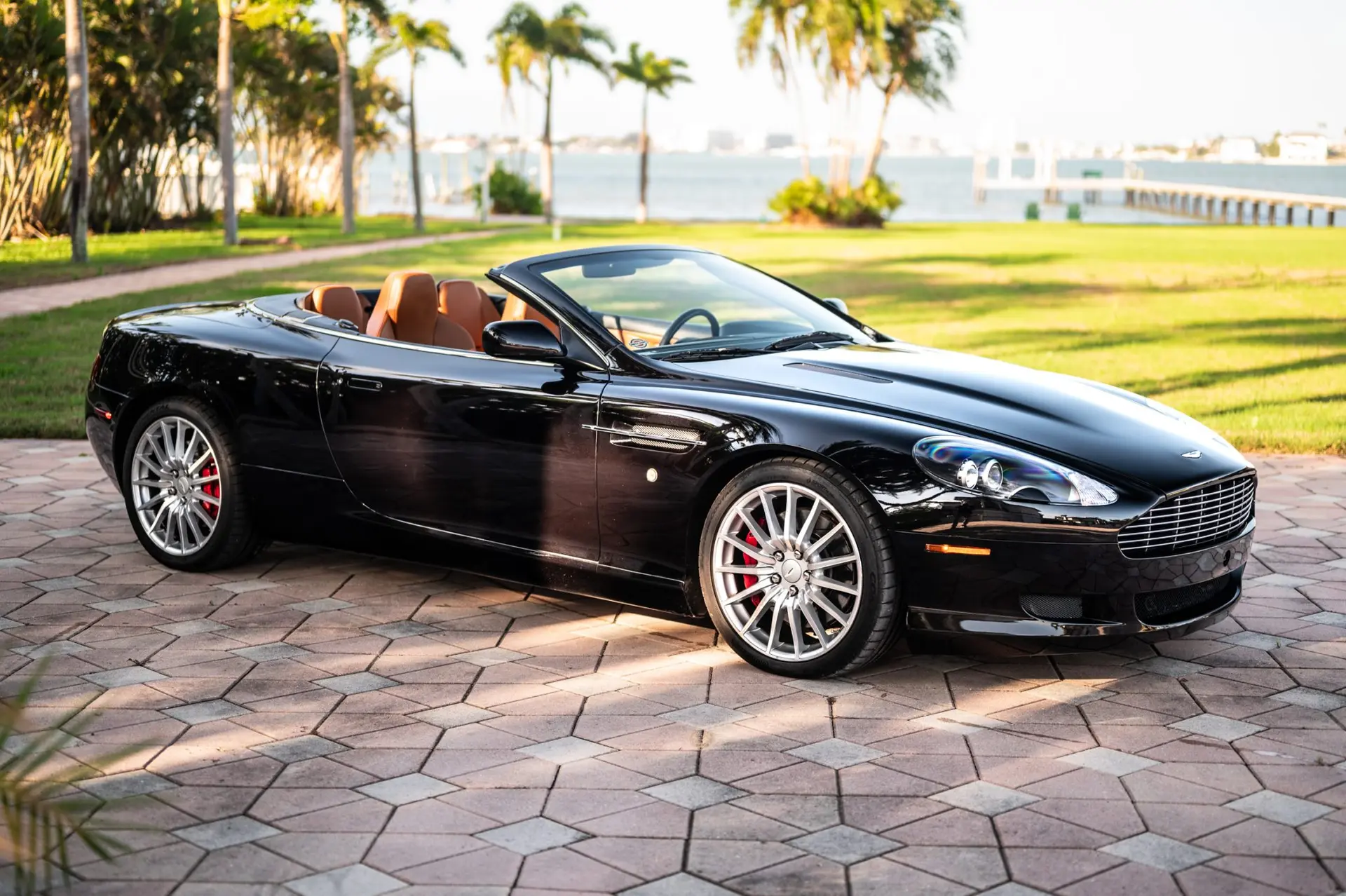 2006 Aston Martin DB9 Volante