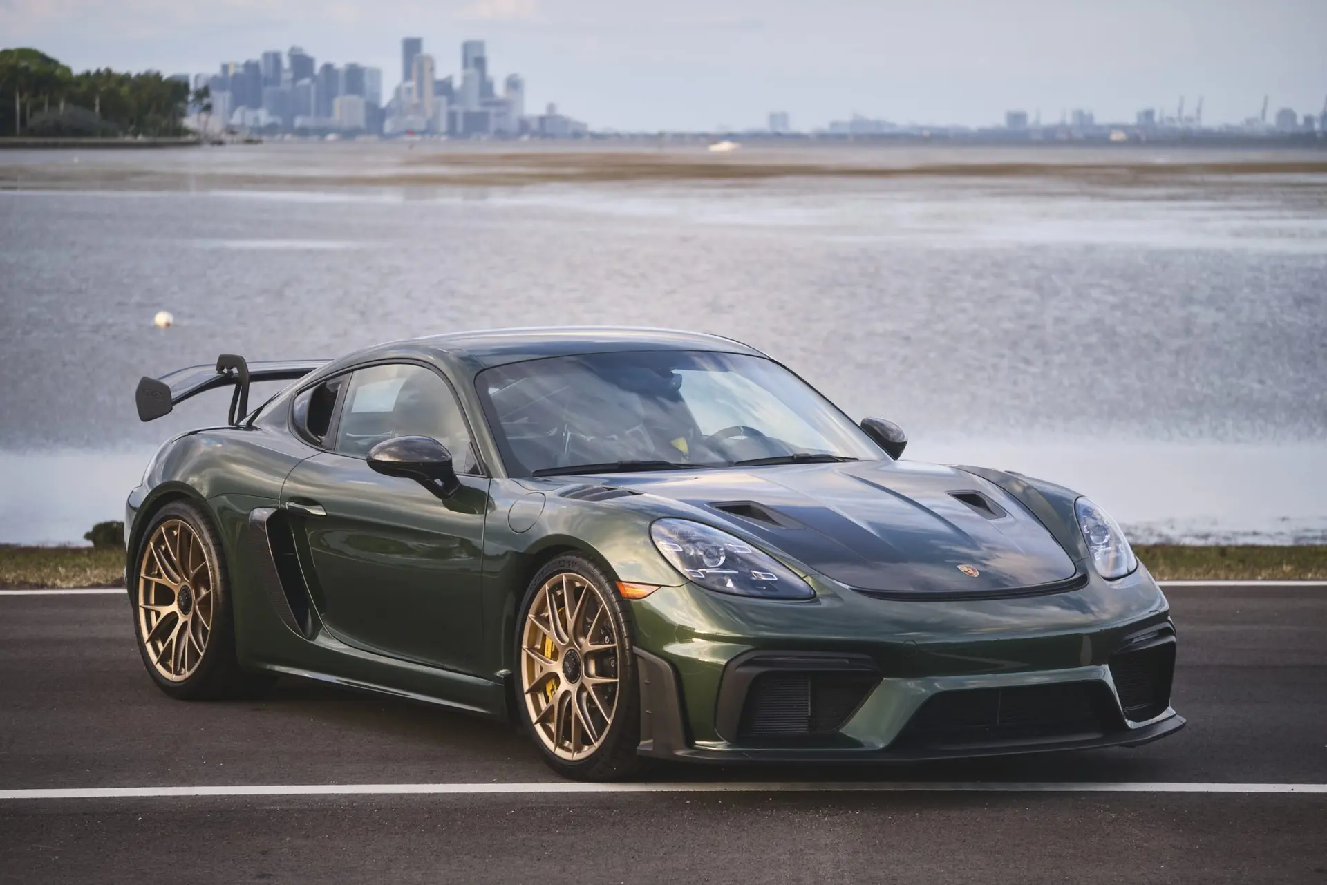 2024 Porsche Cayman GT4 RS Weissach