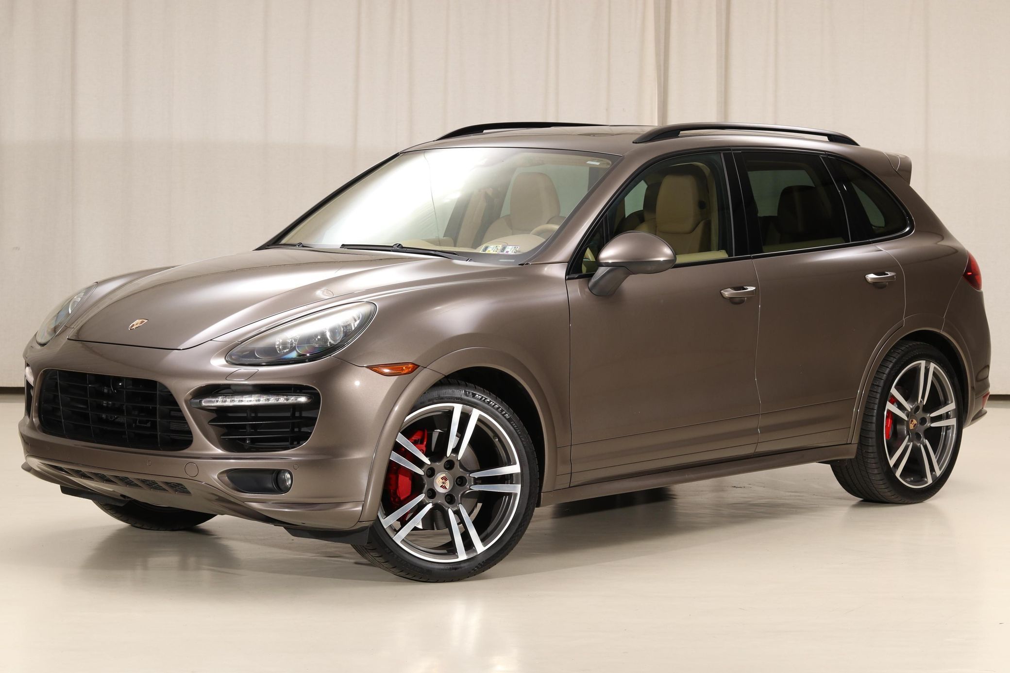 2014 Porsche Cayenne GTS