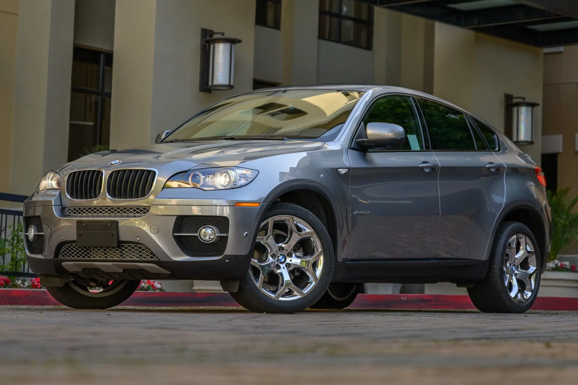 2012 BMW X6 M