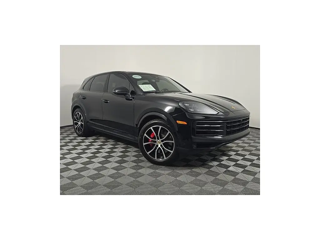 2024 Porsche Cayenne S