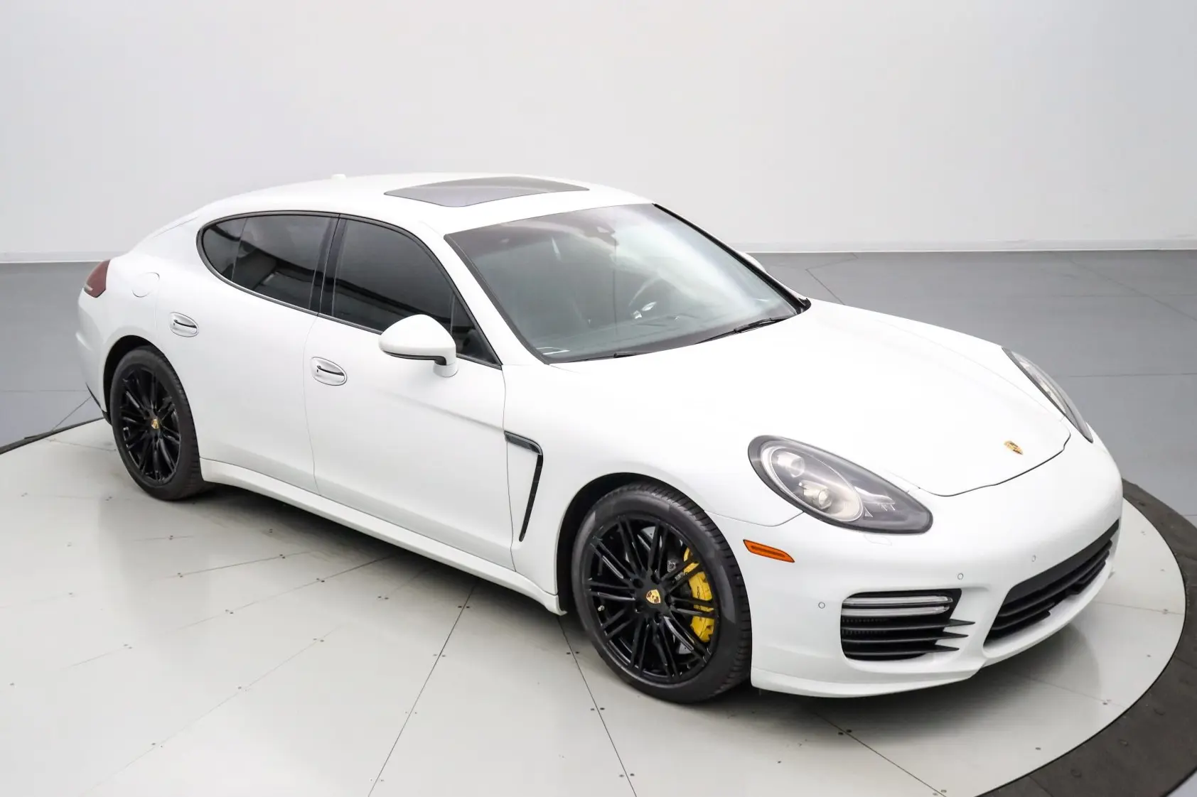2015 Porsche Panamera Turbo