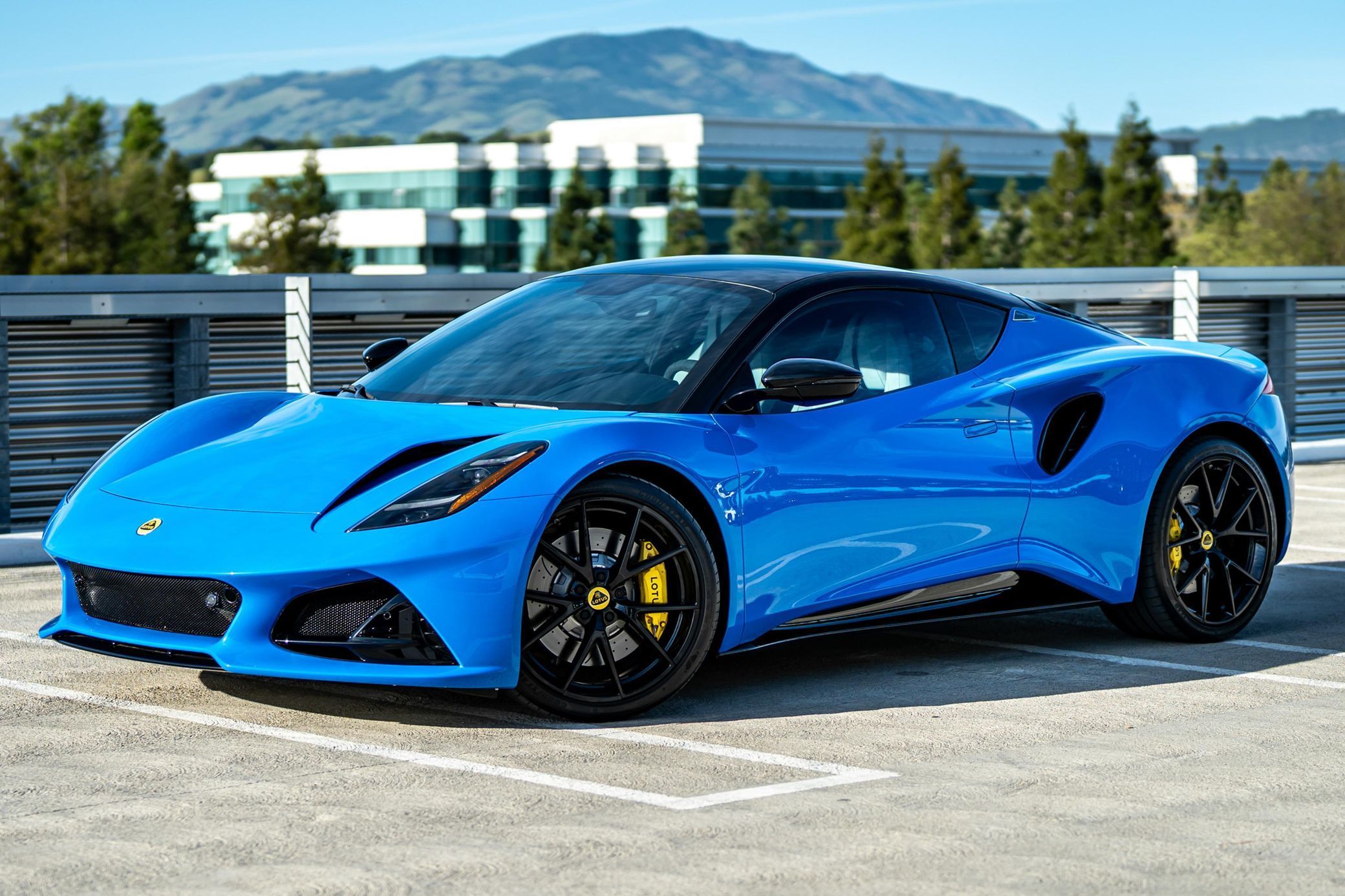 2024 Lotus Emira V6