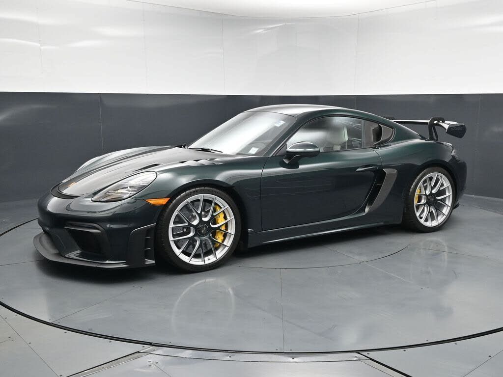 2025 Porsche Cayman GT4