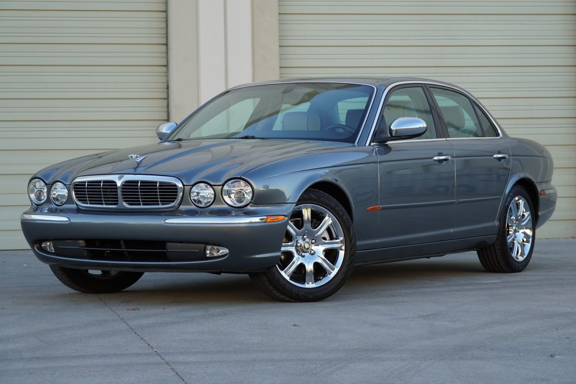 2004 Jaguar XJ