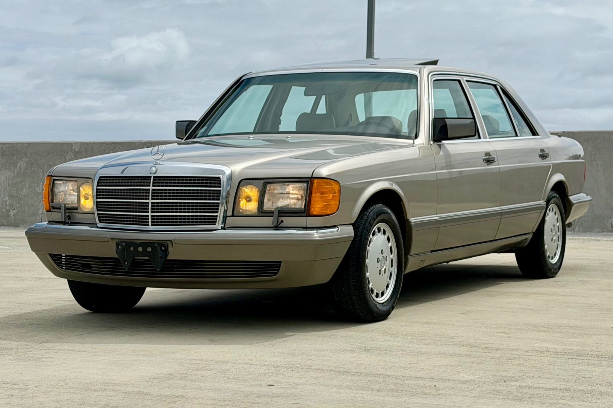 1990 Mercedes-Benz S-Class